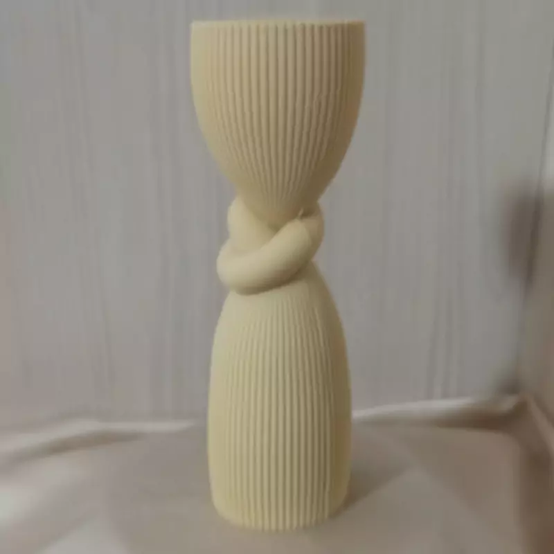 شمع استوانه گره ای دررنگبندی متنوع مطابق با سلیقه مشتری